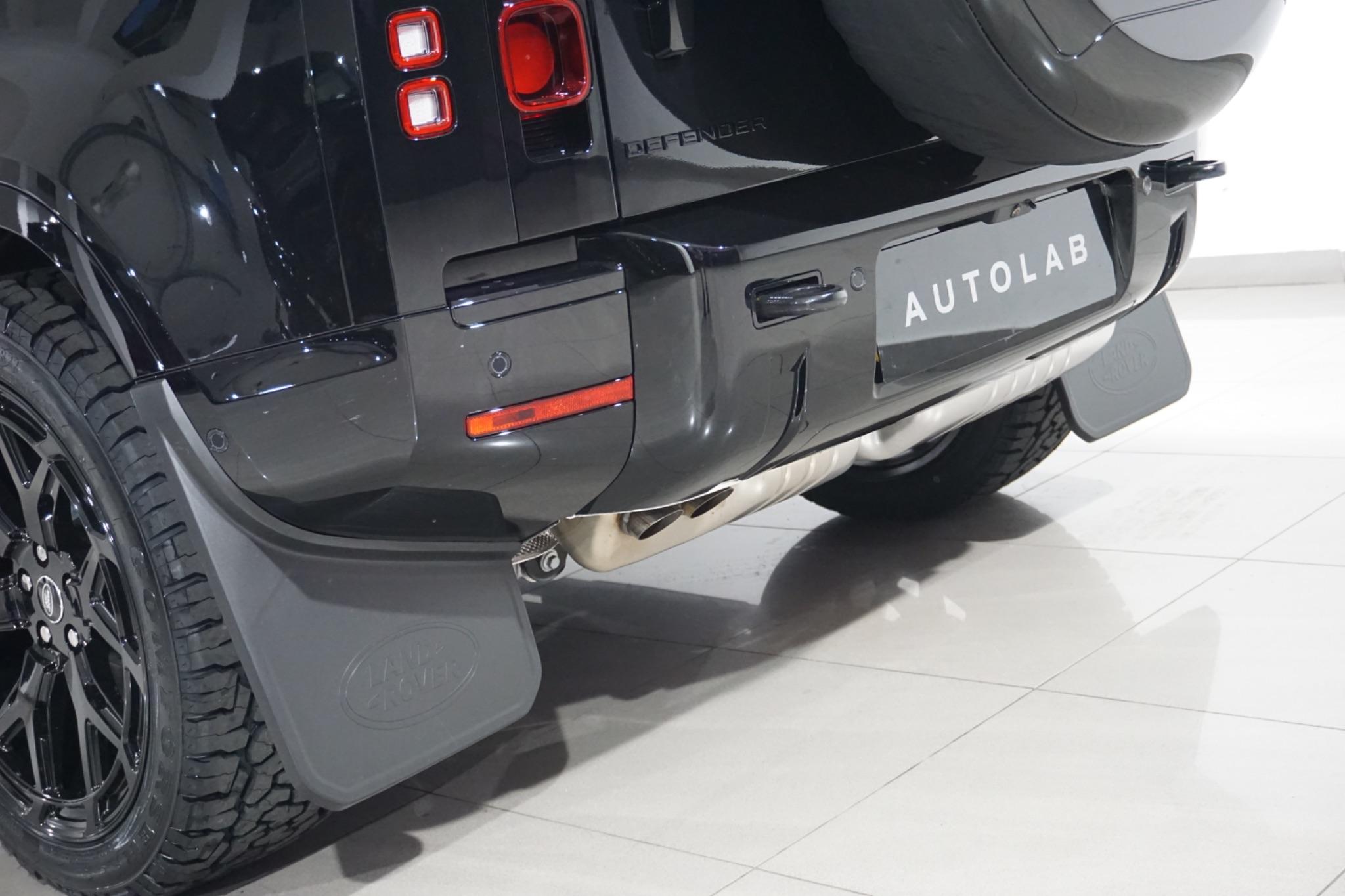Land Rover Defender 110 3.0 D250 MHEV X-Dynamic HSE Auto 4WD Euro 6 (s/s) 5dr